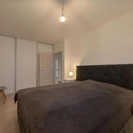 Apartmanovy Dom