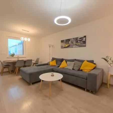 Apartmanovy Dom *